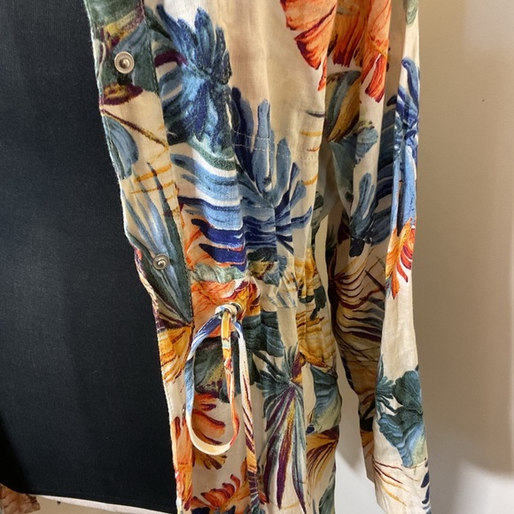 6. Chico's Palm-Print Linen Utility Jacket Sz 3P US 16/18 Multicolor Pockets - Picture 6 of 11